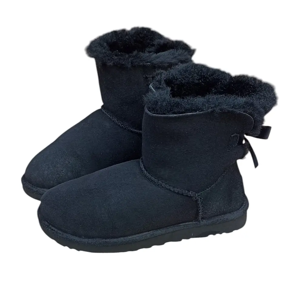 Bota UGG Mini Bailey Bow Sheepskin Negra - Talla 38 2