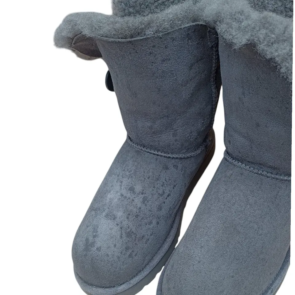 Bota UGG Bailey Button  - Talla 38 4