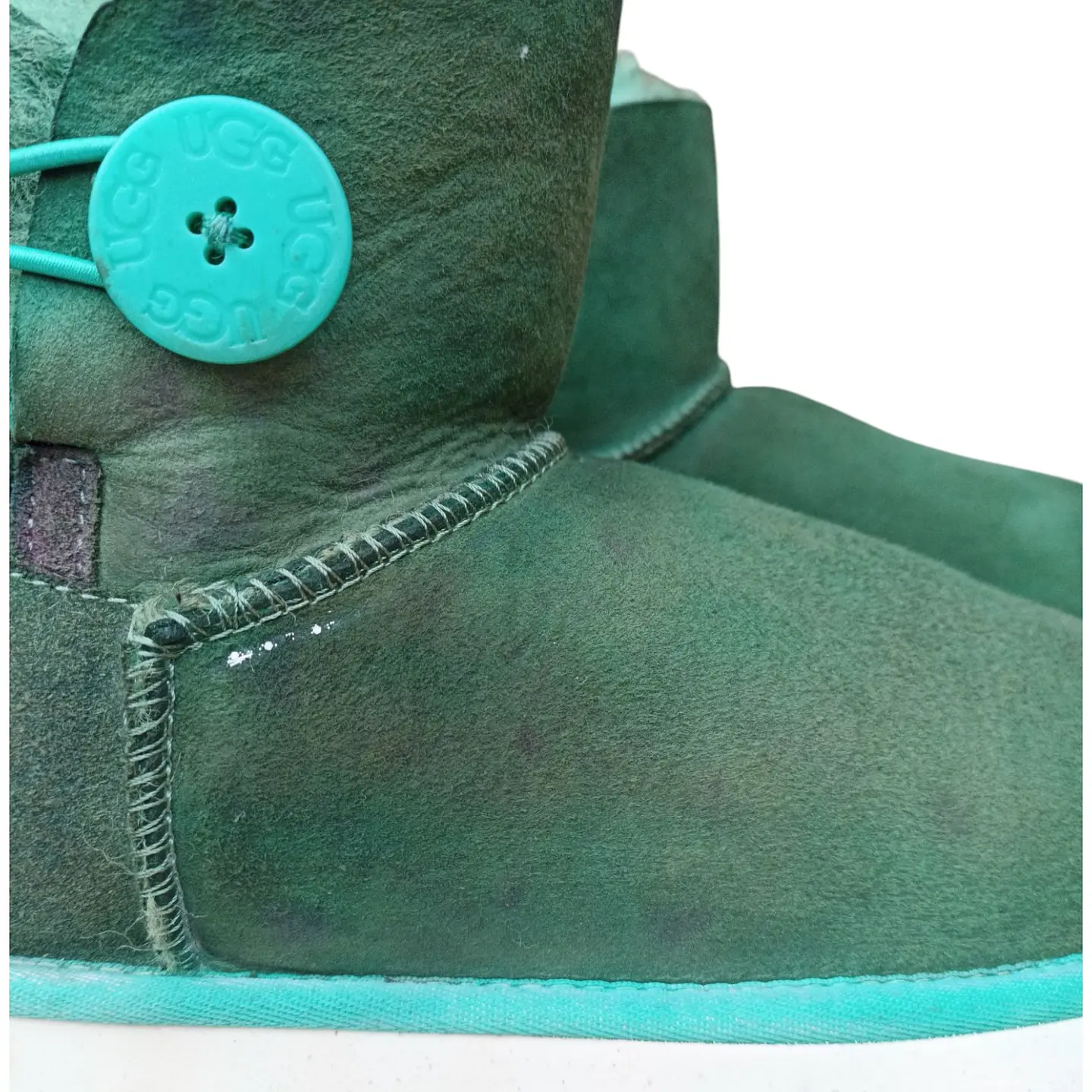 Bota UGG Mini Bailey Button Sheepskin Verde- Talla 40  10