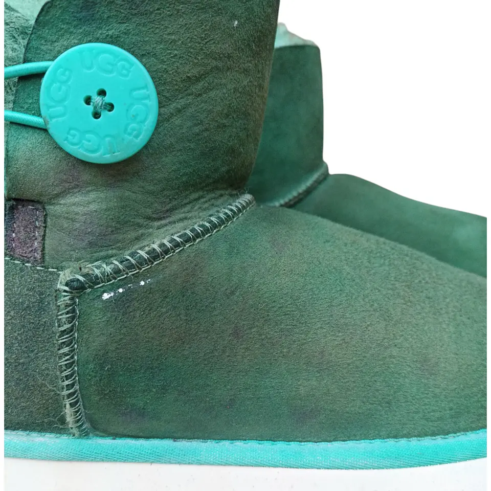 Bota UGG Mini Bailey Button Sheepskin Verde- Talla 40  10