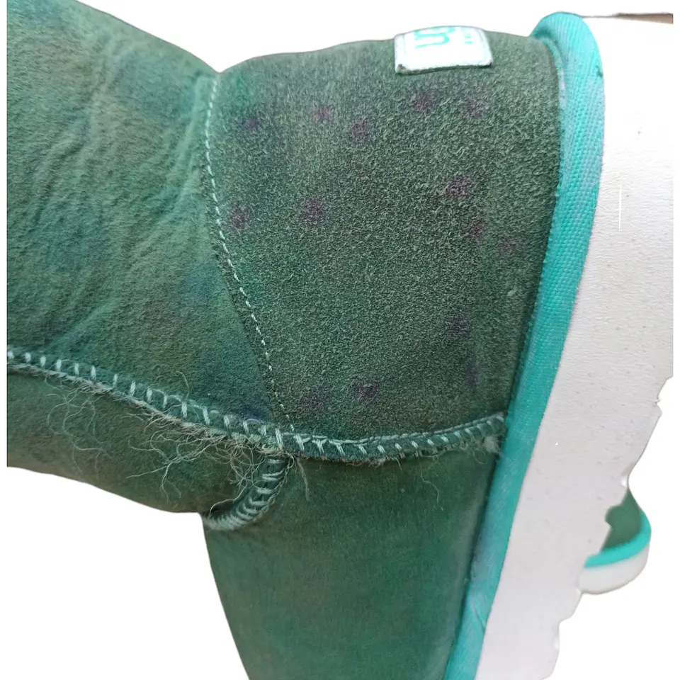 Bota UGG Mini Bailey Button Sheepskin Verde- Talla 40  11