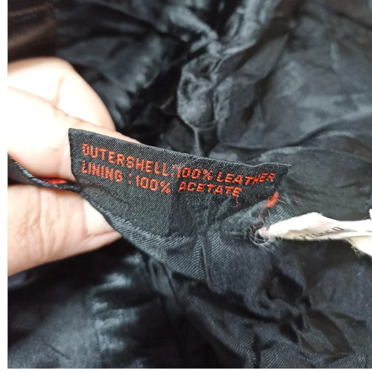 Chaqueta Negra de Cuero Genuino Vintage Thinsulate Talla M - L 9