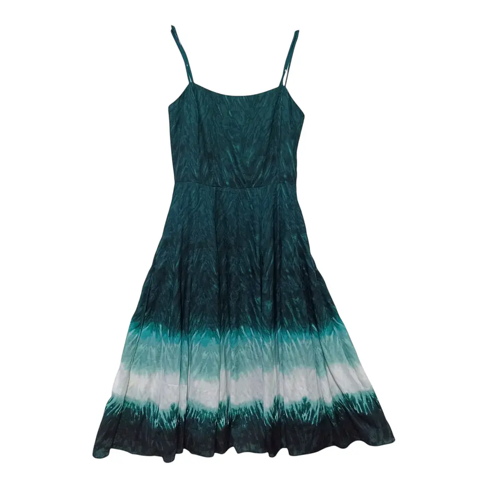 Elegante Vestido Solero Verde con Degradado Talla S/M 5