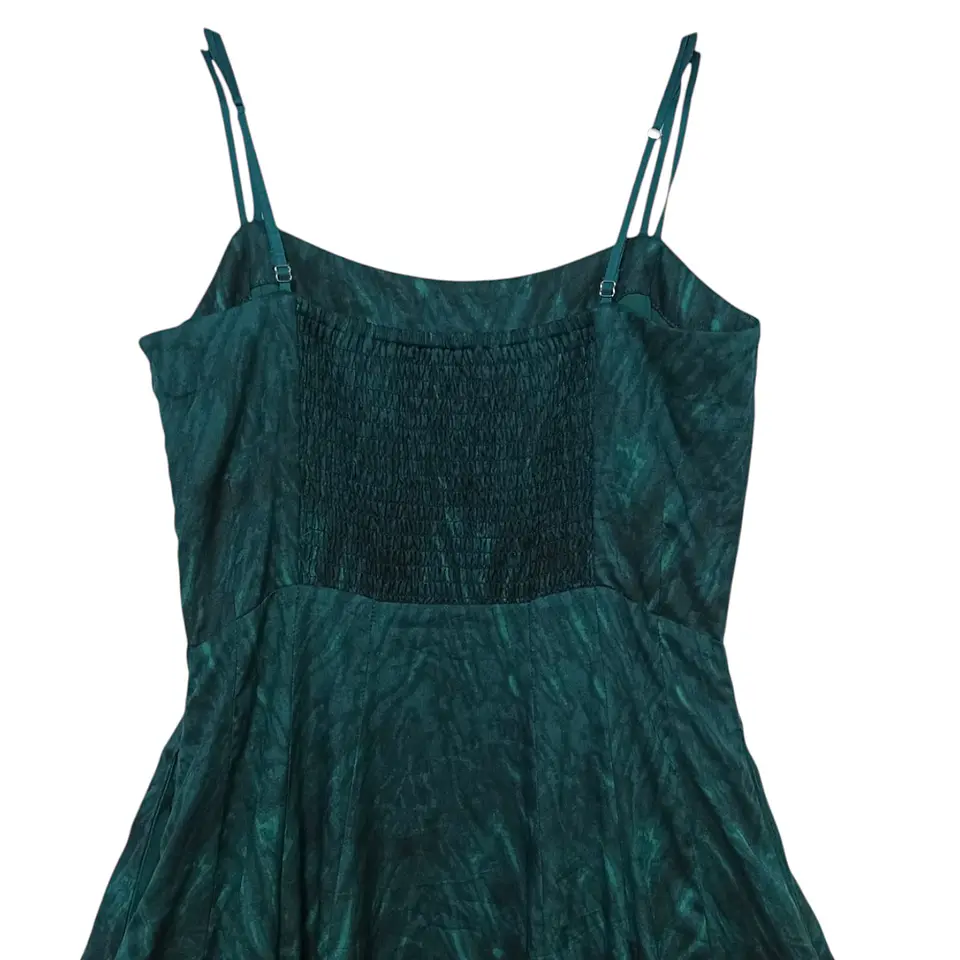 Elegante Vestido Solero Verde con Degradado Talla S/M 7
