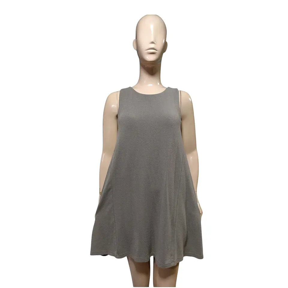 Vestido Holgado Sin Mangas Corte Evasé - Talla M 3