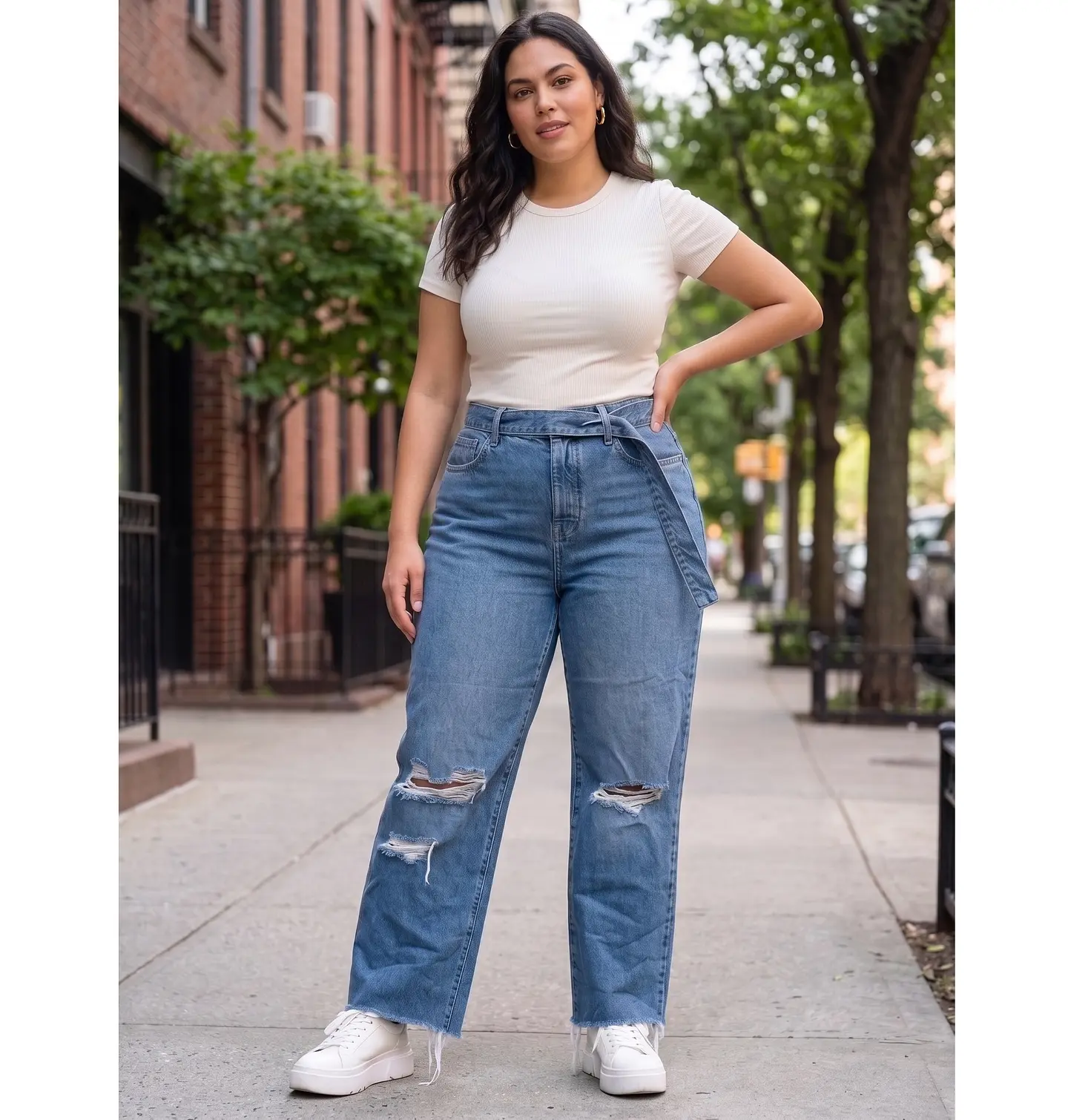 Jean Forever 21 Distroyer Recto De Cintura Alta  - Talla 42  1