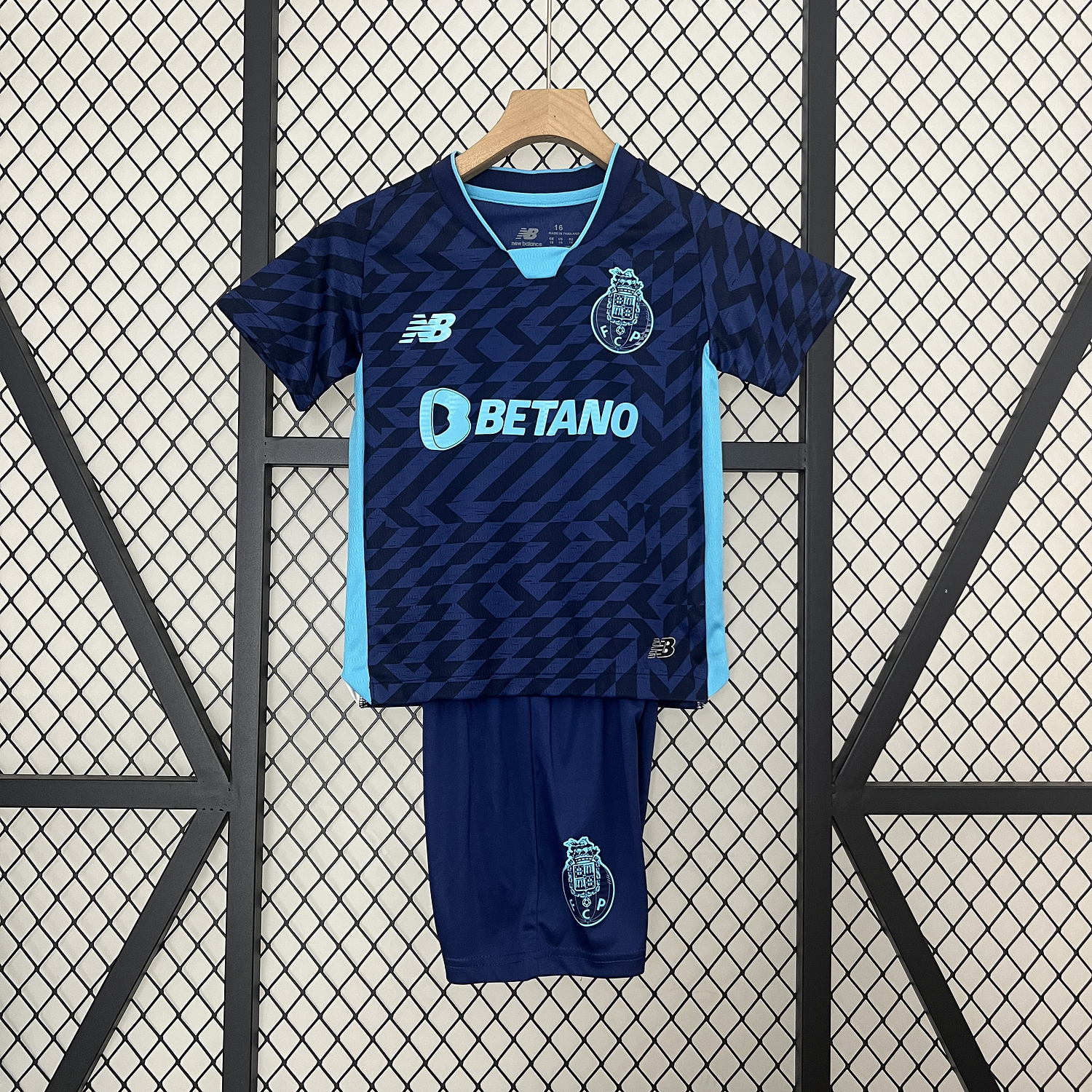 KIT CRIANÇA FC PORTO THIRD 24-25 AZUL ESCURO 1