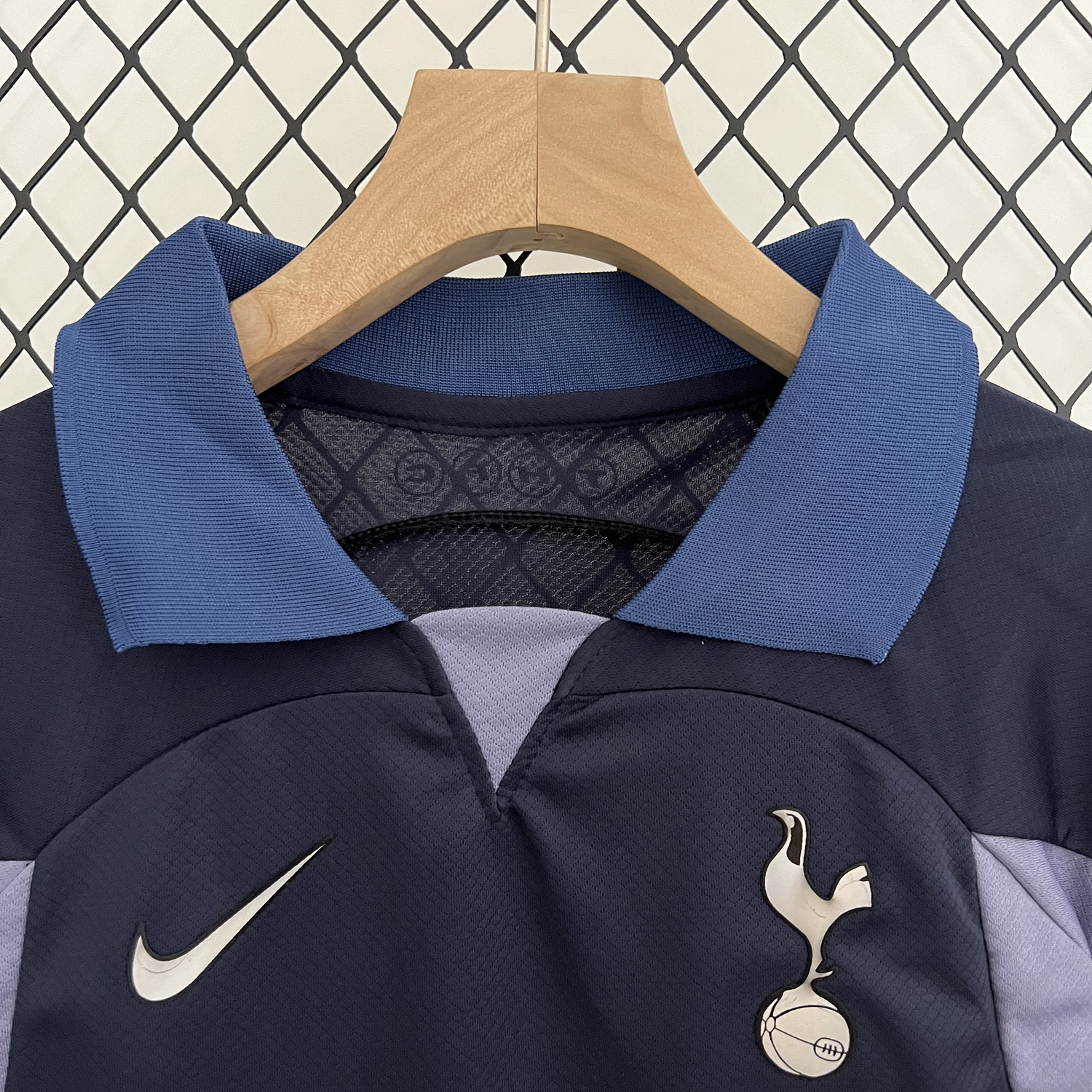 KIT CRIANÇA TOTTENHAM AWAY 23-24 4