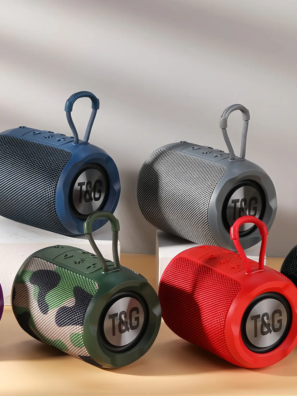 Altavoz Bluetooth TG679 Portátil RGB 8W con Subwoofer y Micrófono Integrado 2