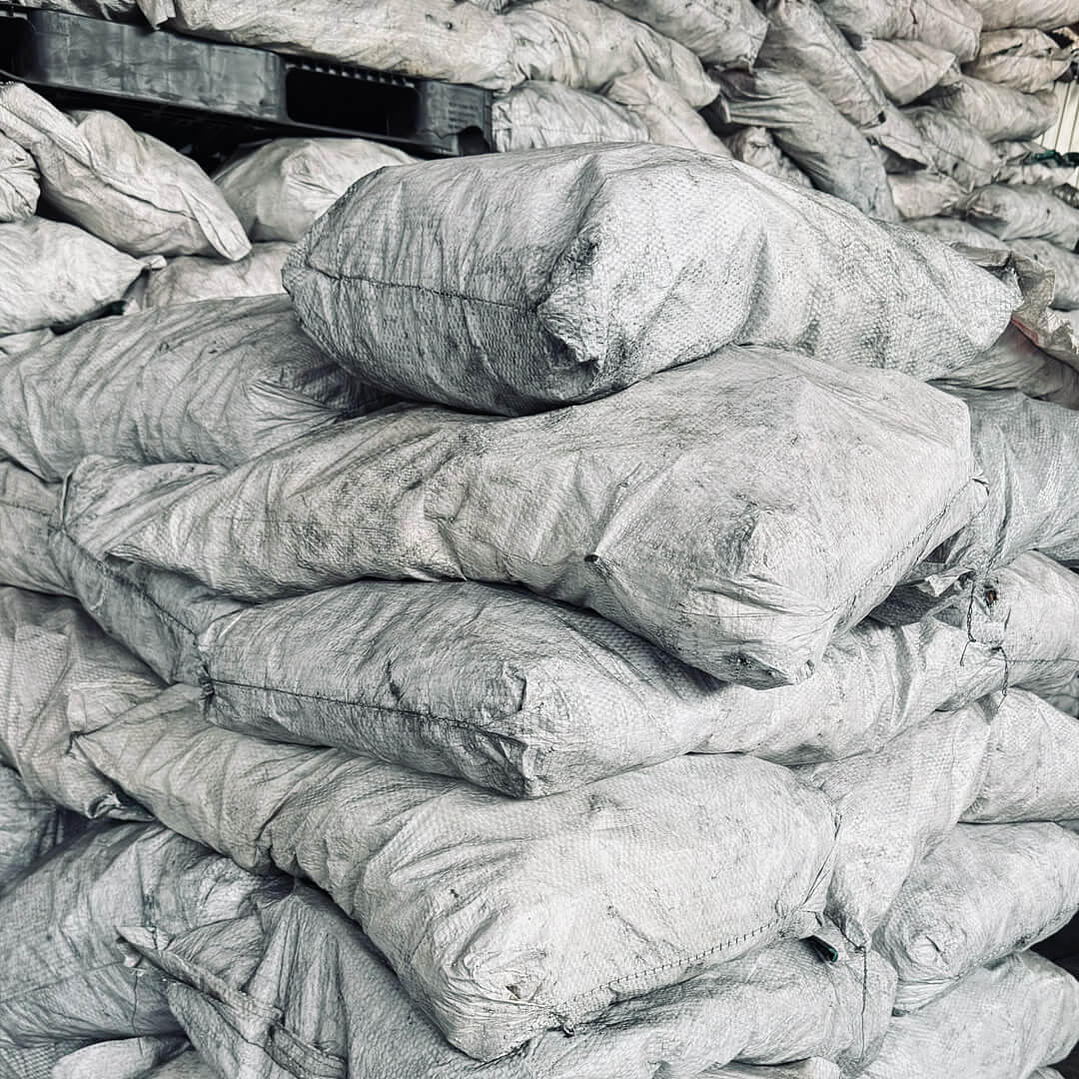 Carbón Quebracho Blanco 15 kg – Formato Parrillero Experto 1