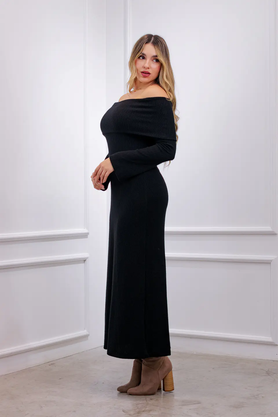 Vestido off shoulder Natali Negro 3