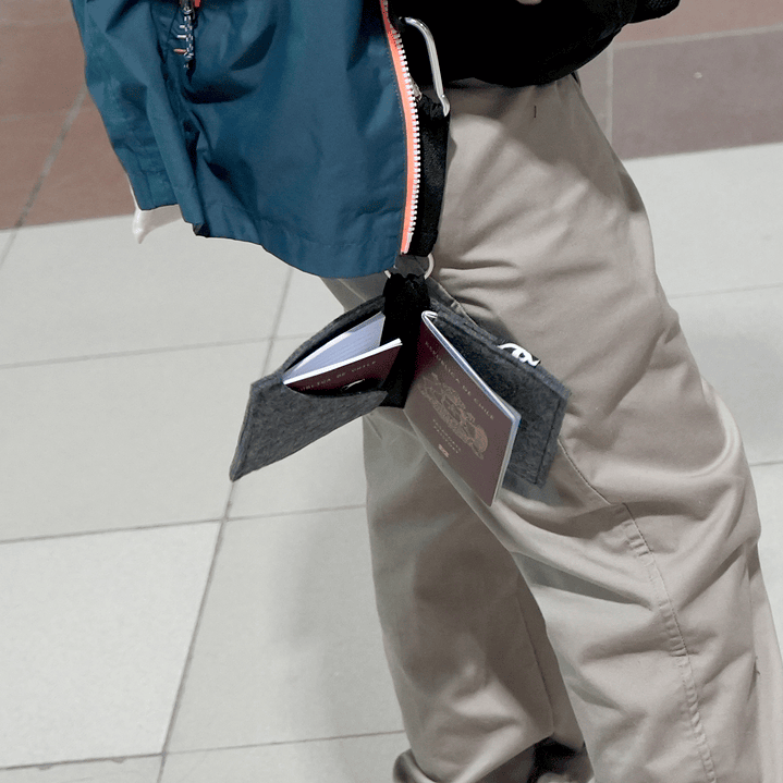 A TODAS - PORTAPASAPORTE 4