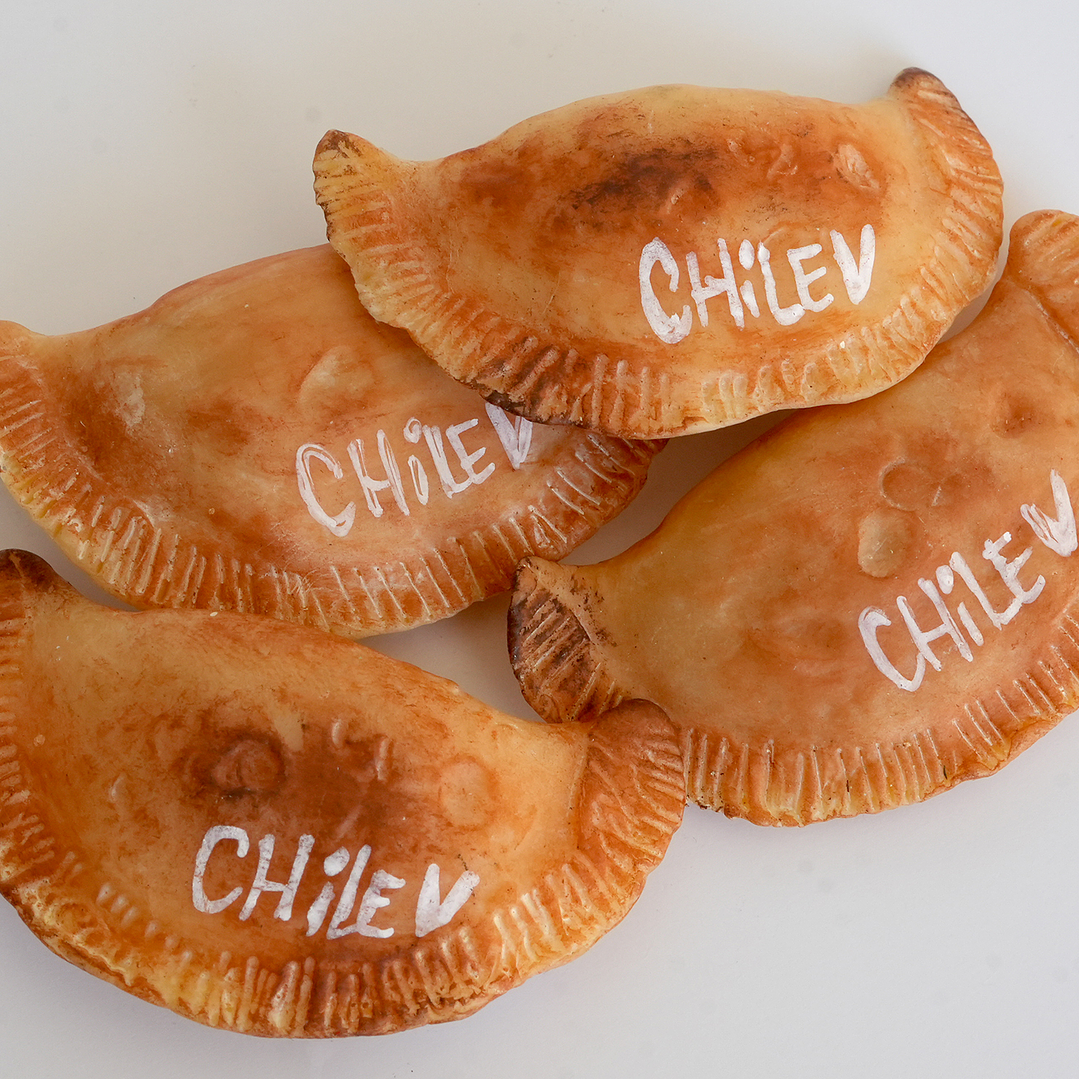 TÍPICO CHILENO -  MAGNET 8