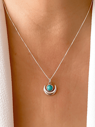 Collar Piedra Turquesa con Media Luna 