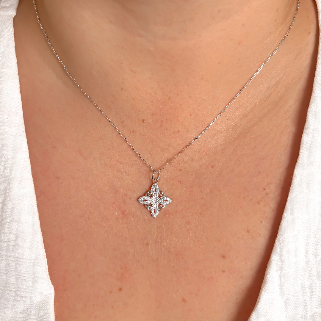 Collar Nudo de Bruja Circones  1