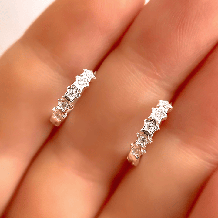 Argollas Huggie Estrellas Circones 13 mm  1