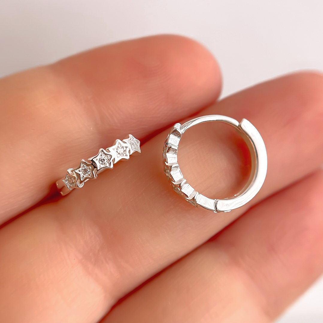Argollas Huggie Estrellas Circones 13 mm  2