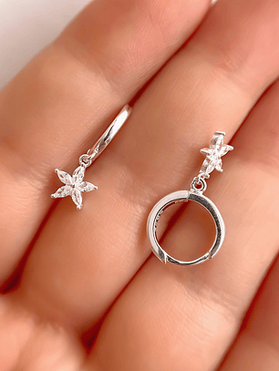 Argollas Huggie Flor Circón 12 mm 