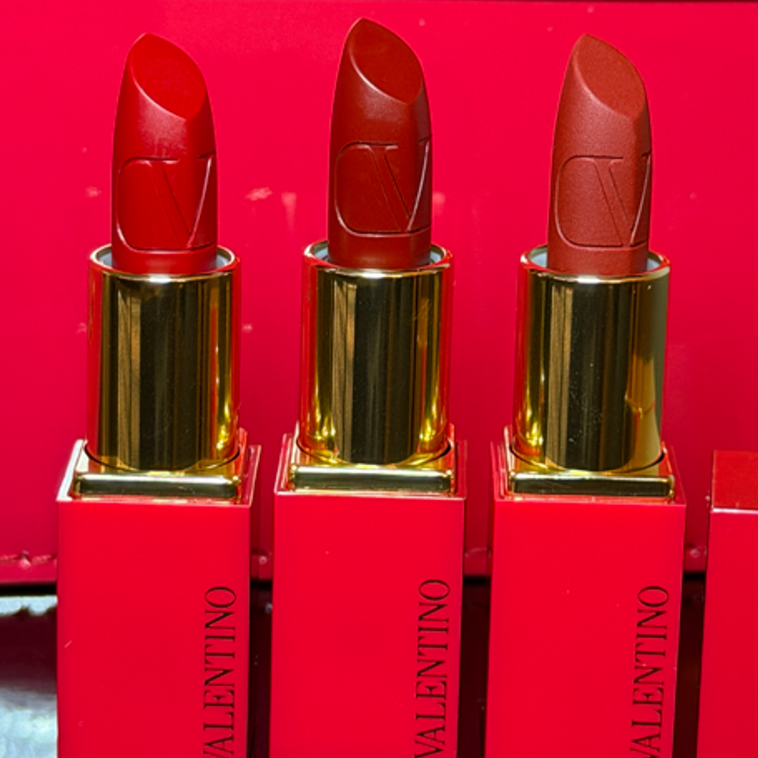 SET VALENTINO - CLUTCH CHAROL - TRIO MINI ROSSO LIPSTICK 2