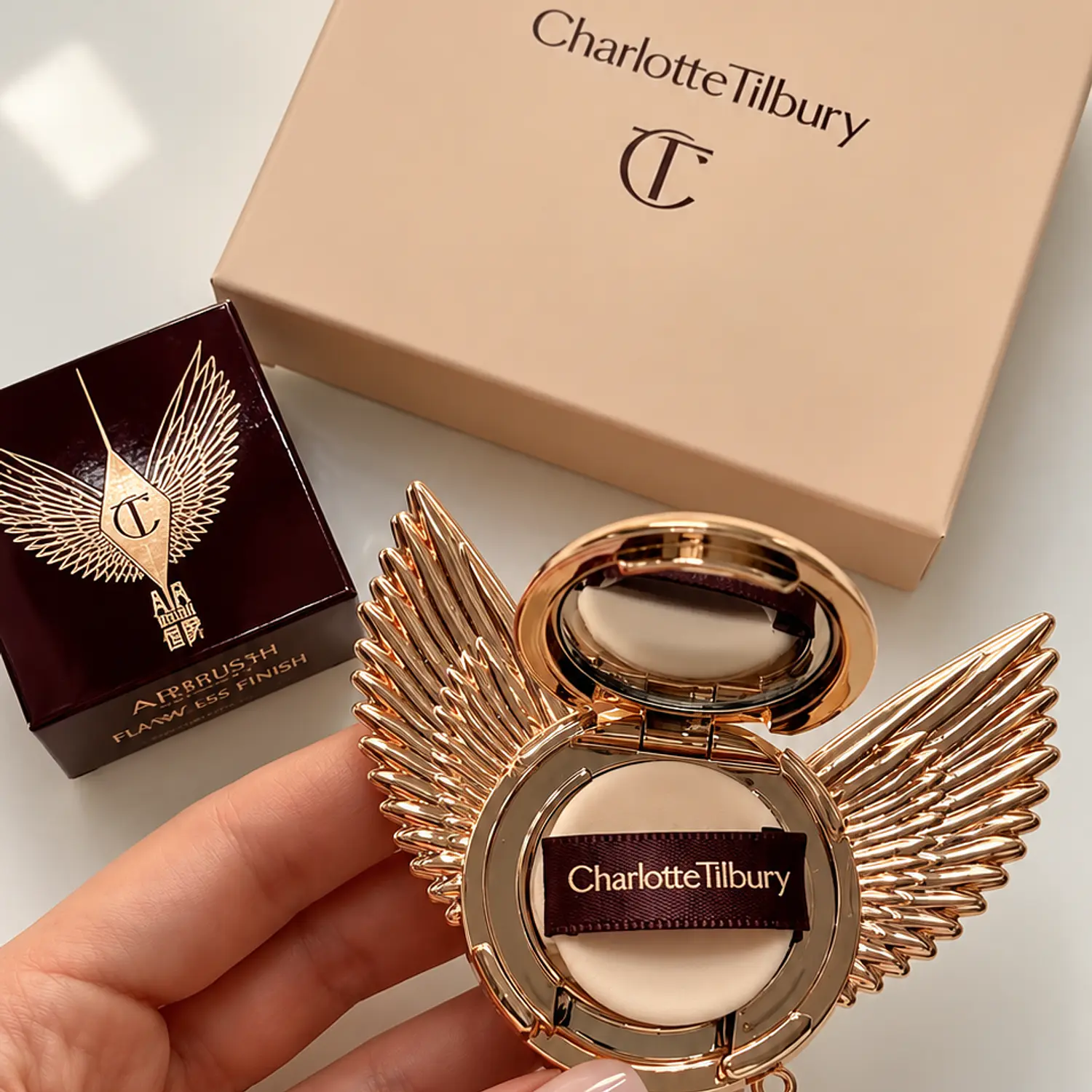 Charlotte Tilbury Winged Compact 1