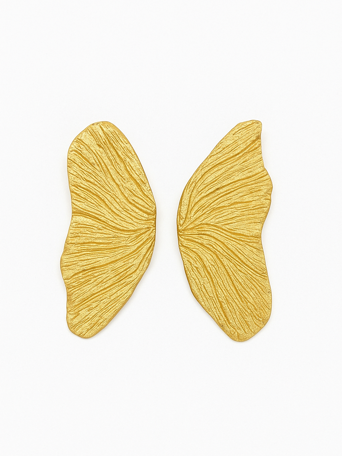 Brinco asa banho de ouro 18k com base em prata 925 1