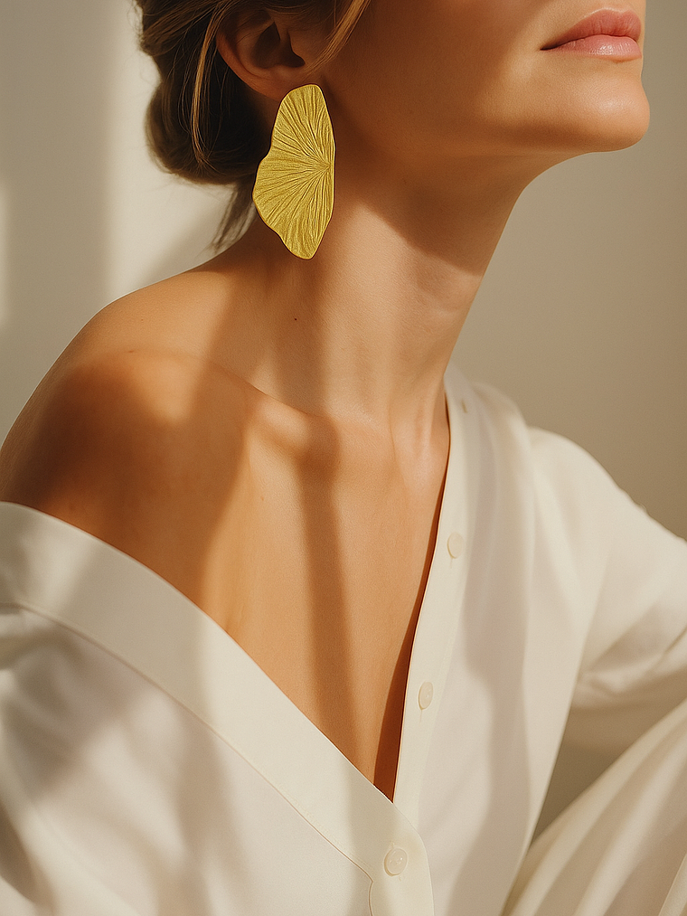 Brinco asa banho de ouro 18k com base em prata 925 2