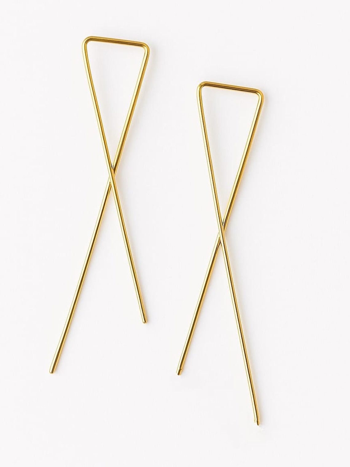 Brinco banho de ouro 18k Gesto Livre 1