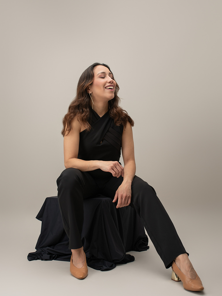 Brinco banho de ouro 18k Gesto Livre 3