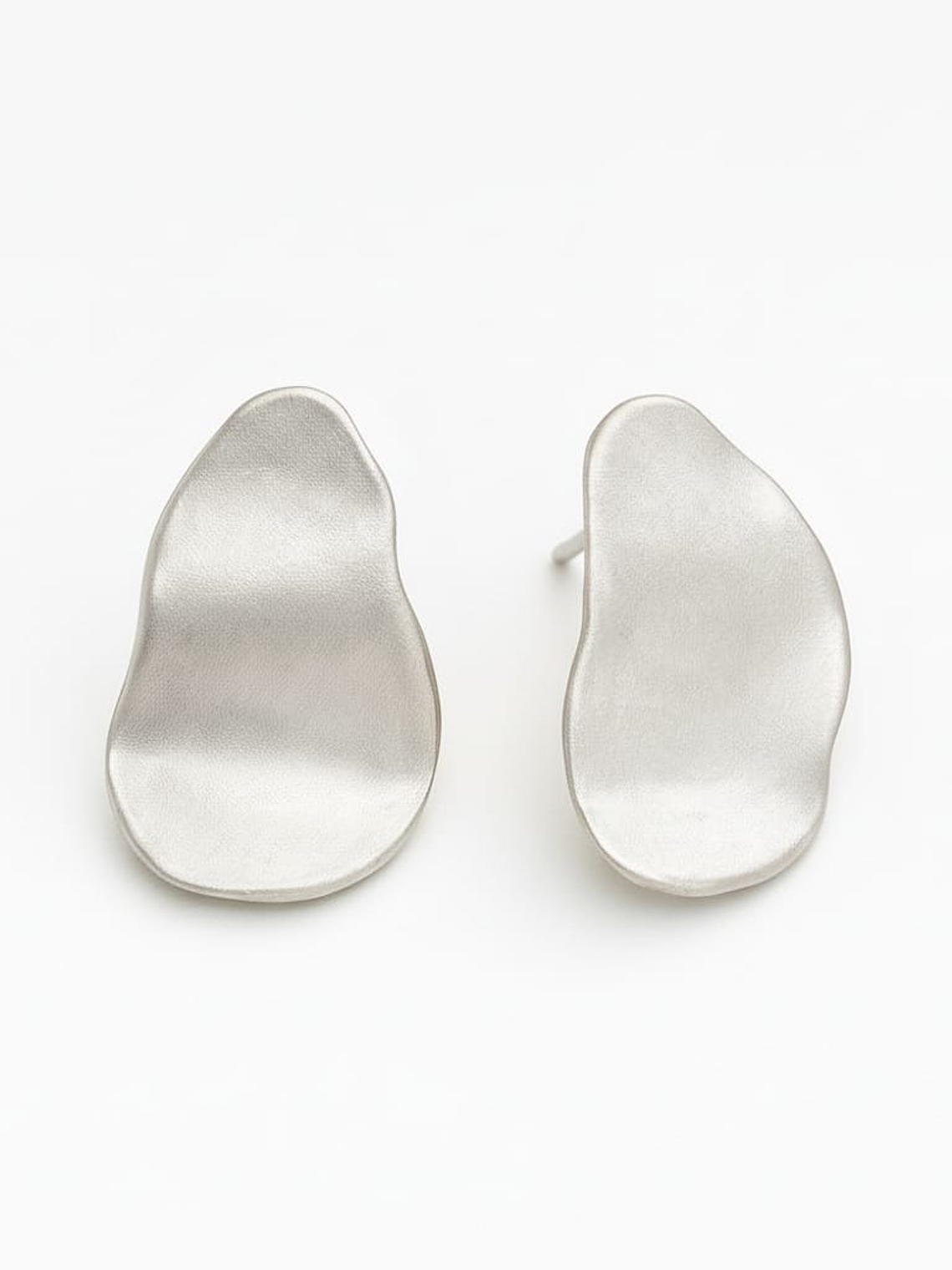 Brinco de prata 925 orgânico onda 1