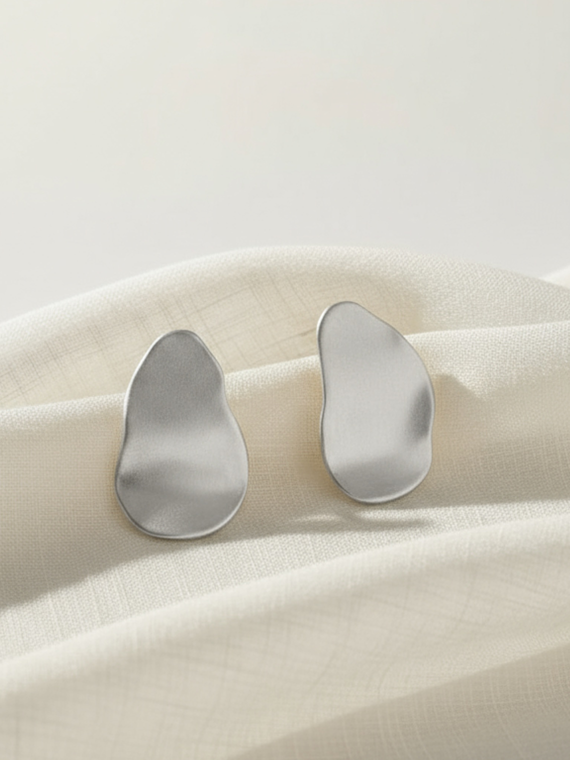 Brinco de prata 925 orgânico onda 4