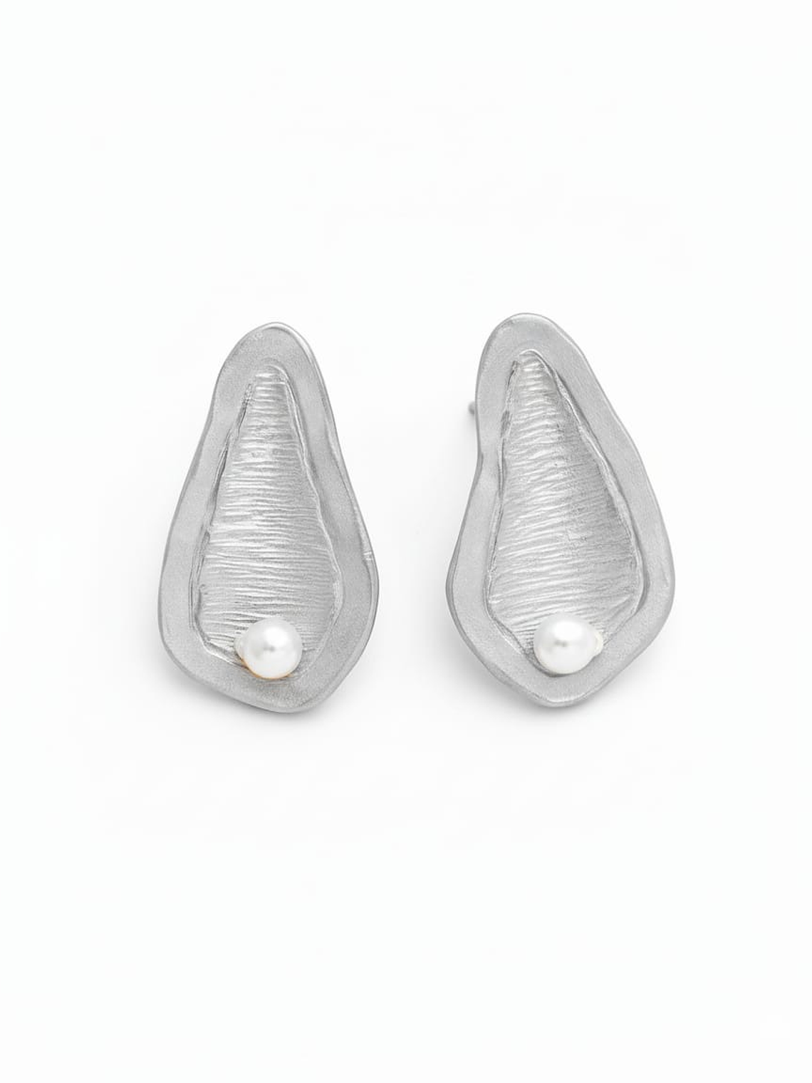 Brinco de concha de prata 925  1