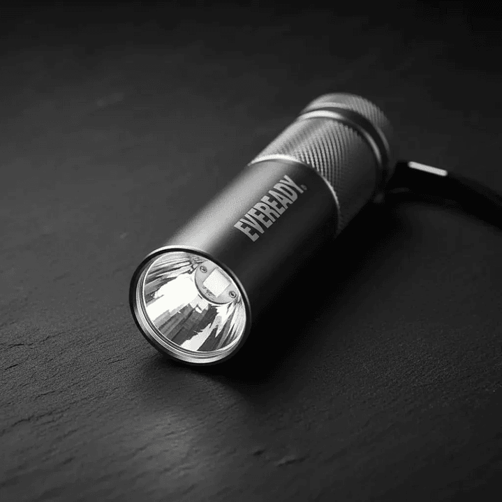 Linterna Táctica LED Eveready Metálica de Aluminio 50 Lúmenes 2