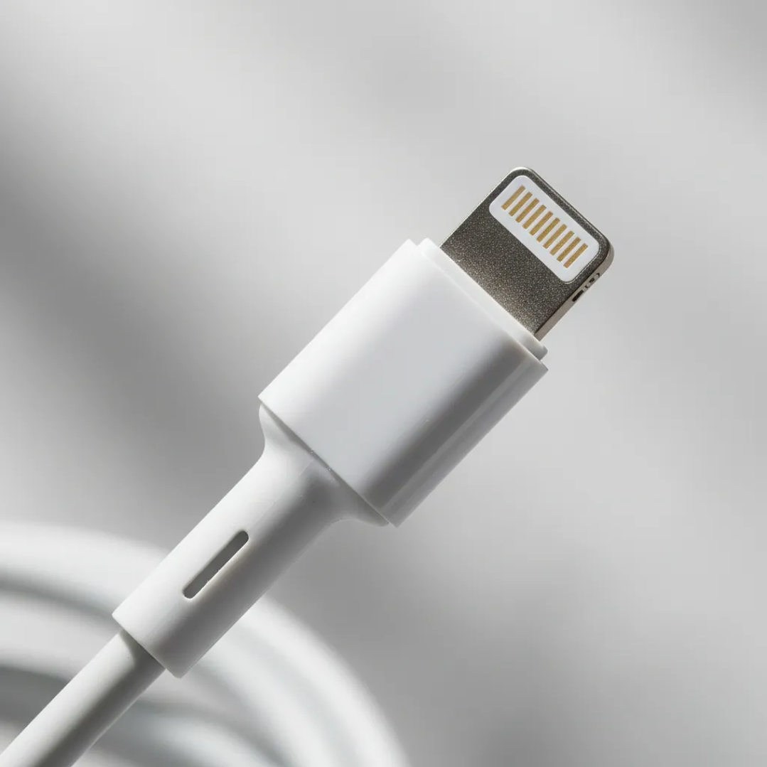 Cable AIWA USB A a Lightning 1.2 m Blanco Carga Rápida y Datos 3