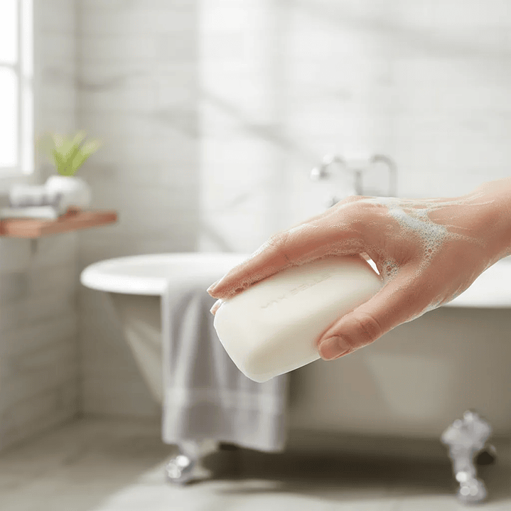 Jabón en Barra Aclarante Purificante con Colágeno y Leche Max Belle 5