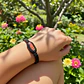Pulsera Hilo Negro de Santa Muerte – Hecha a Mano | Accesorio Espiritual - Miniatura 7