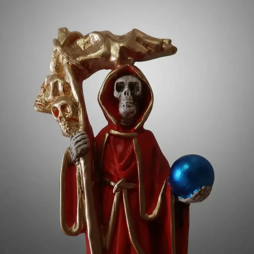 Santa Muerte Roja 12 cm – Figura Decorativa Espiritual 2