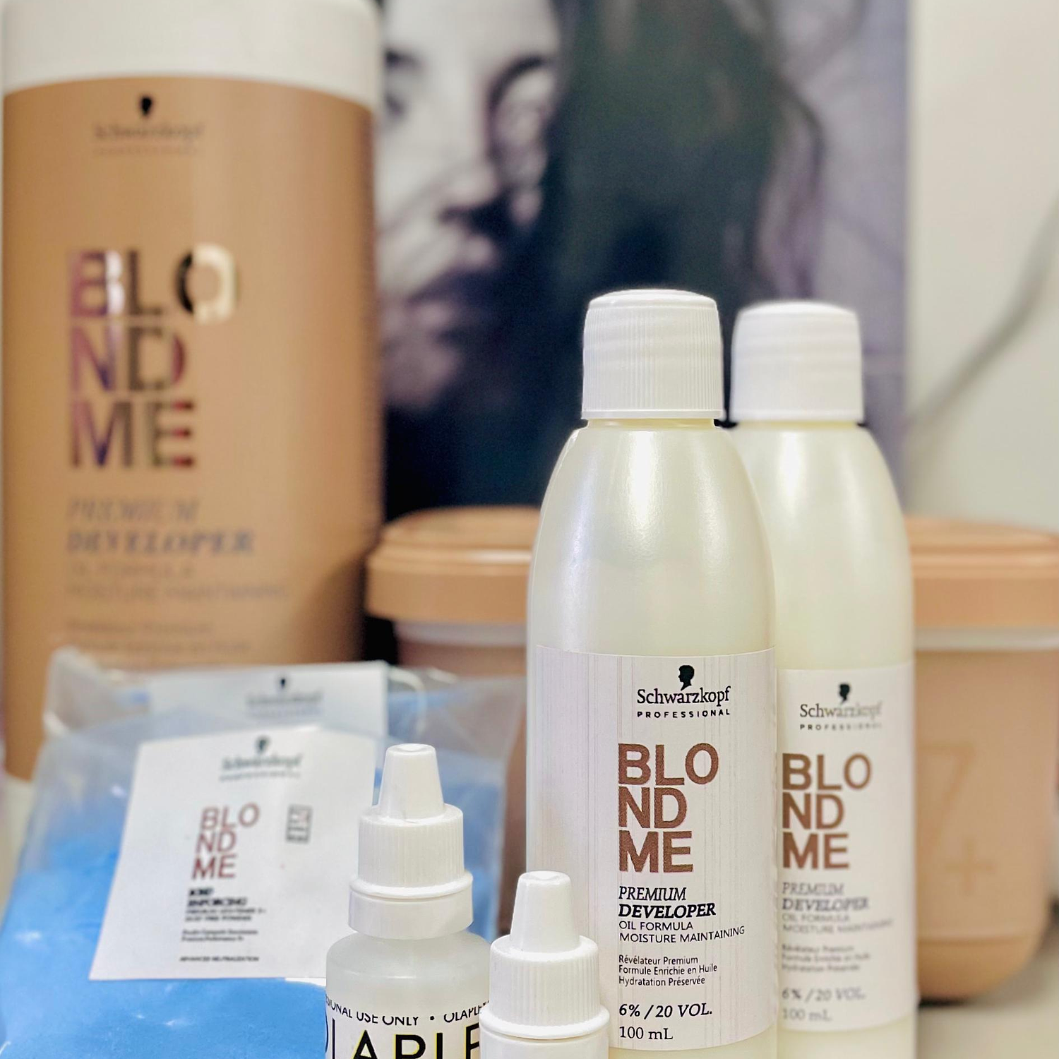 Kit Olaplex + Blondme : Olap#1x8ml #2x20 Ml + Blond 120g+oxt 200 Ml 1