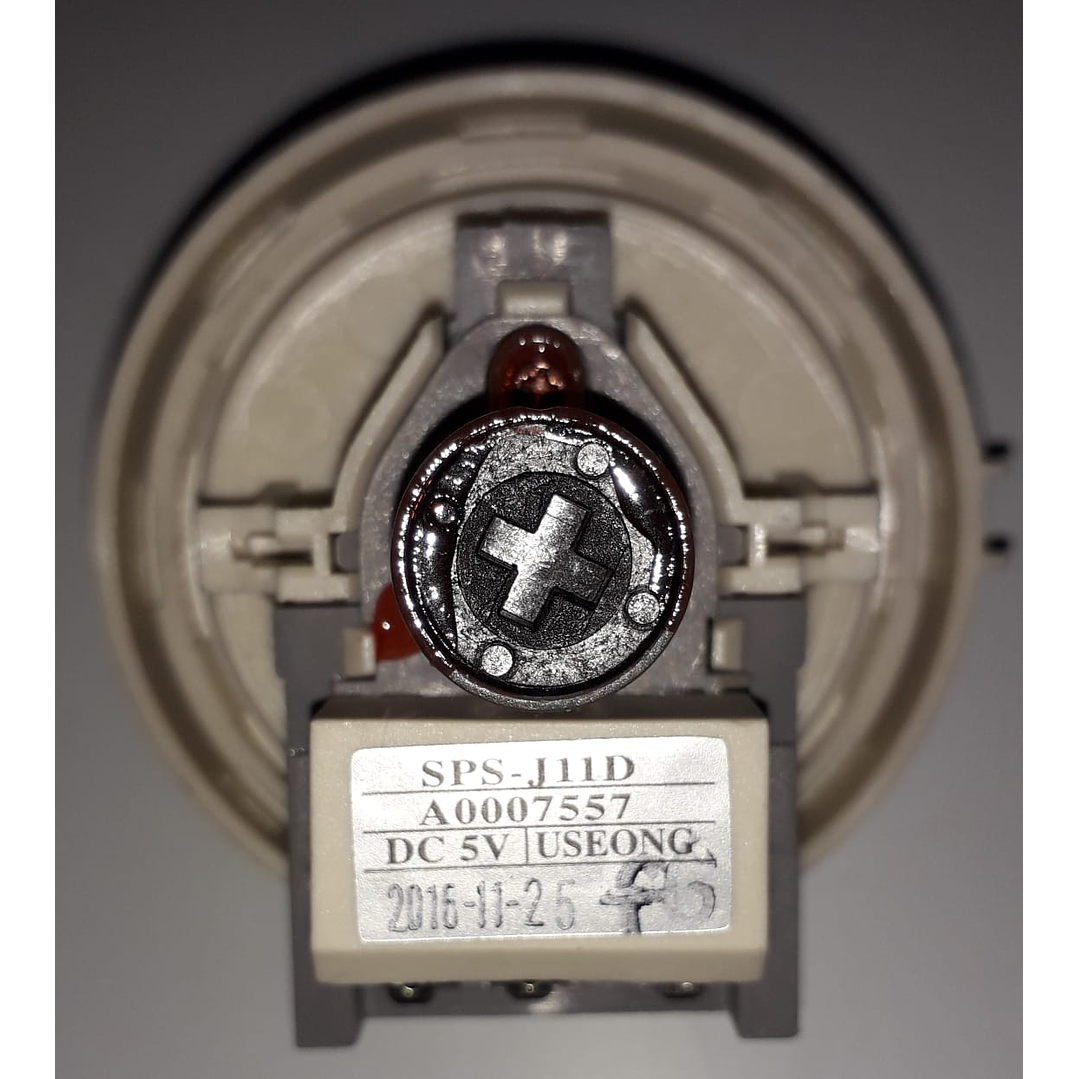 Presostato Interruptor Nivel De Agua 3 Terminales Lavadora Electrolux CR441068 1