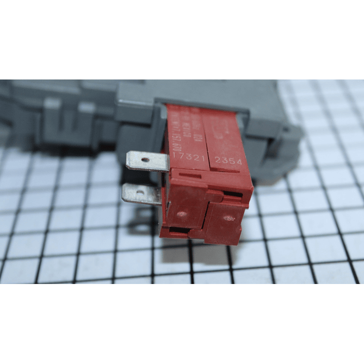 Interruptor Puerta Lavadora Electrolux (131763202) 2