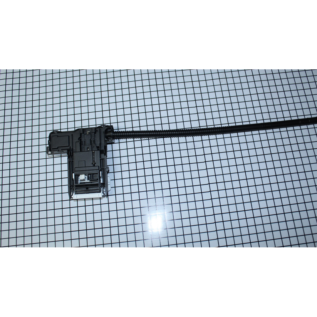 Interruptor negro de la puerta Lavadora Whirlpool W11307244 CKD90536 3