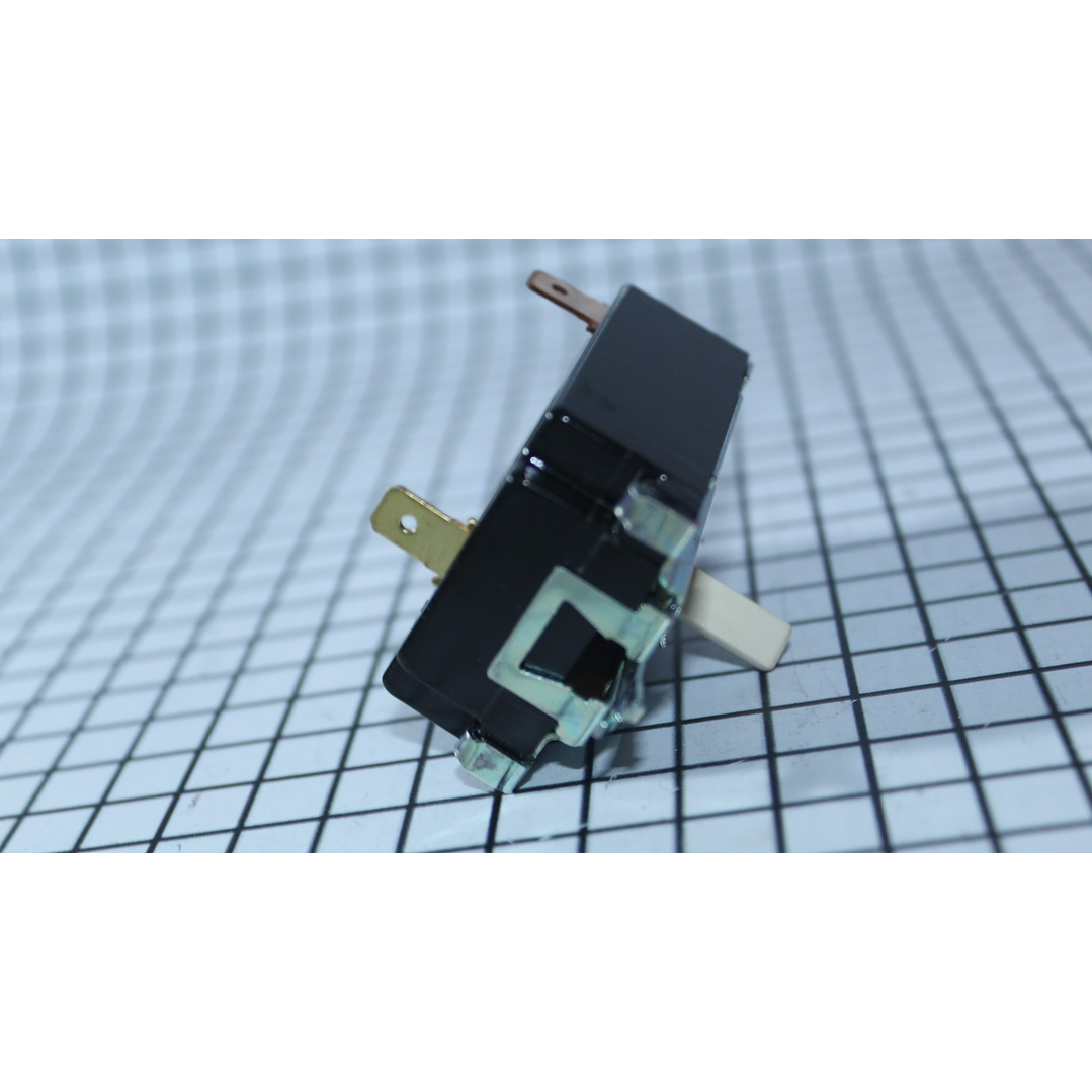 Interruptor Arranque Secadora Electrolux 134398300 CR441018 5