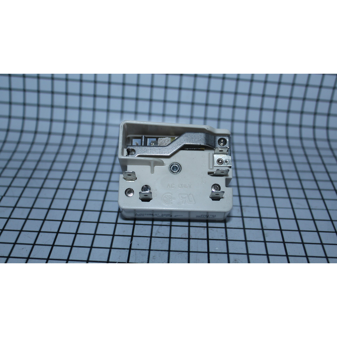 Interruptor Superficie Pequeña Estufa Frigidaire 316436000 CR441281 1