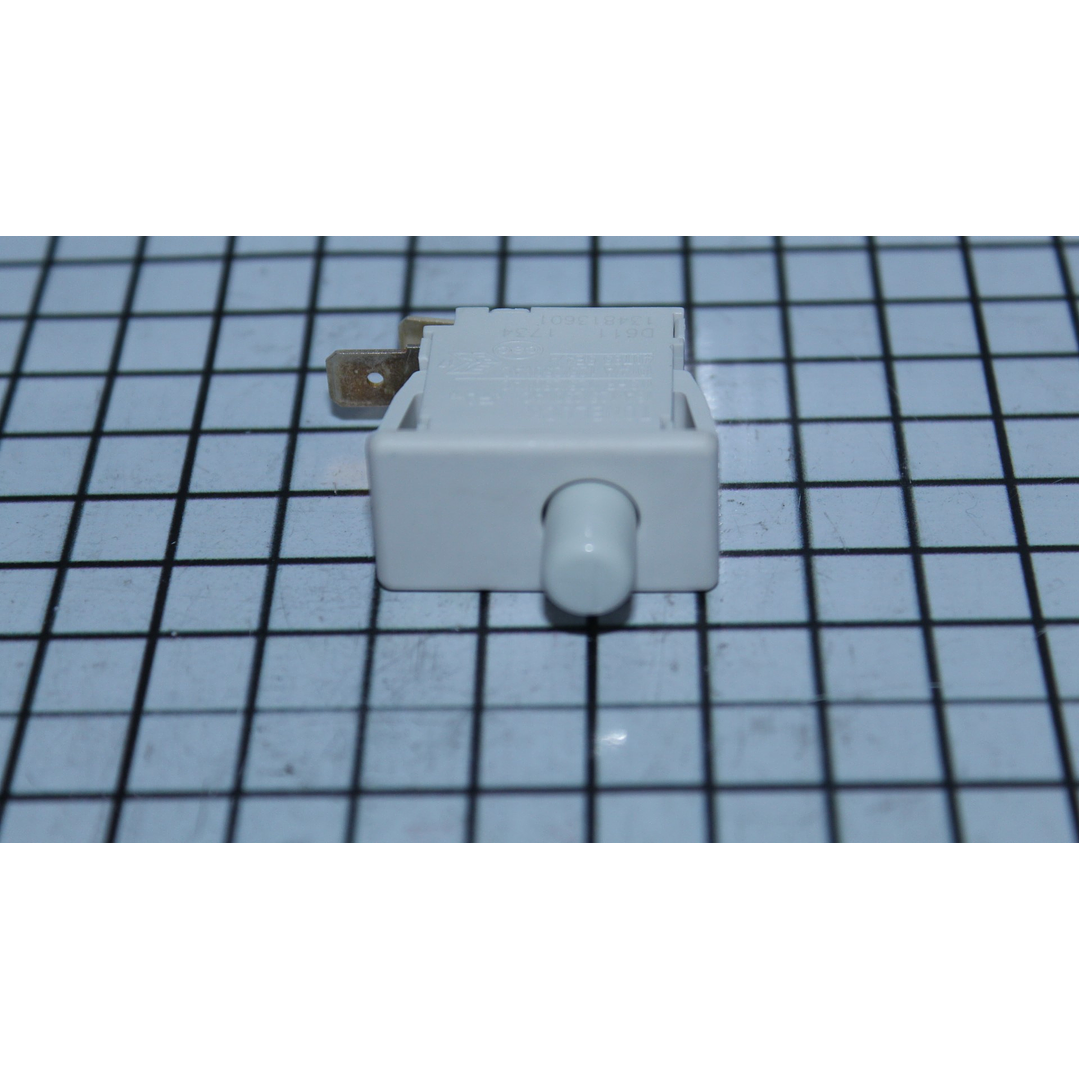 Interruptor Puerta Lavadora Frigidaire 134813601 CR441174 3