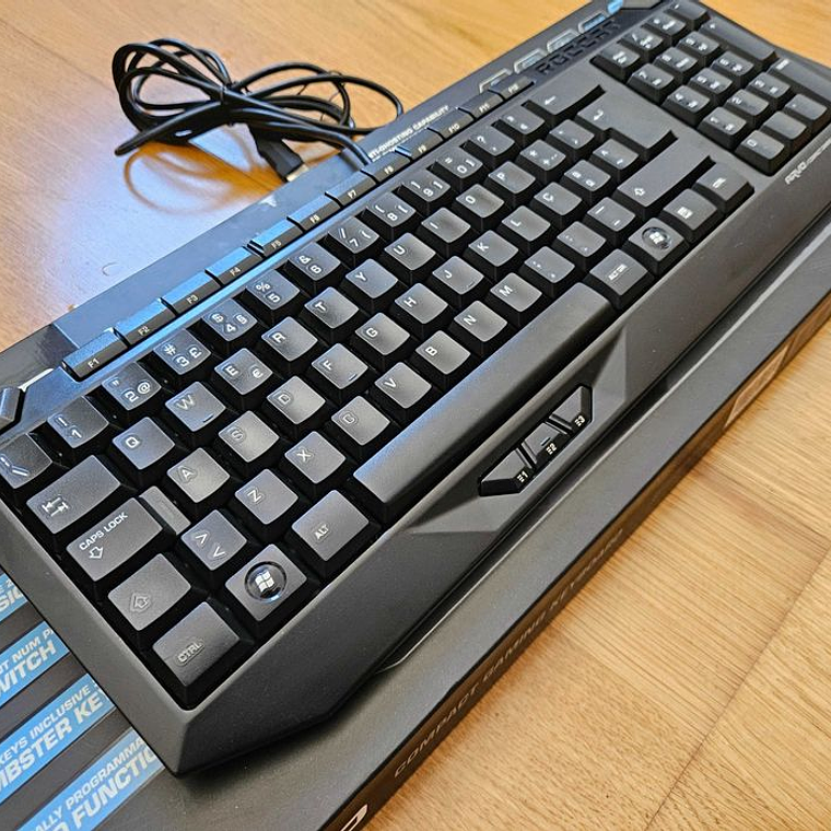 Taclado Gaming Roccat Arvo 2