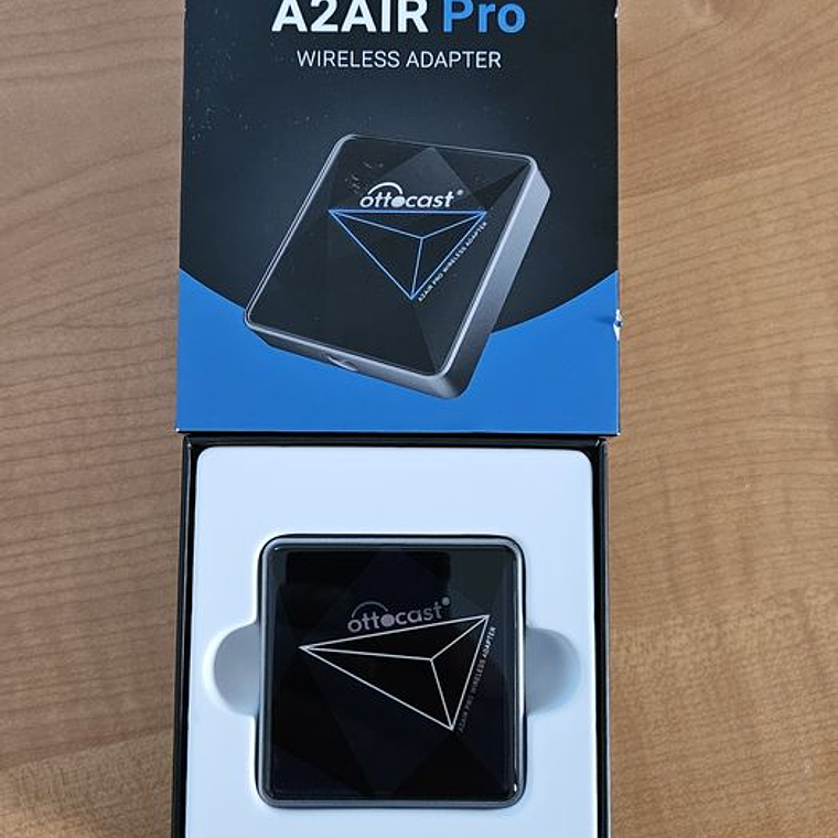 Adaptador Carplay Ottocast A2 Air Pro 1