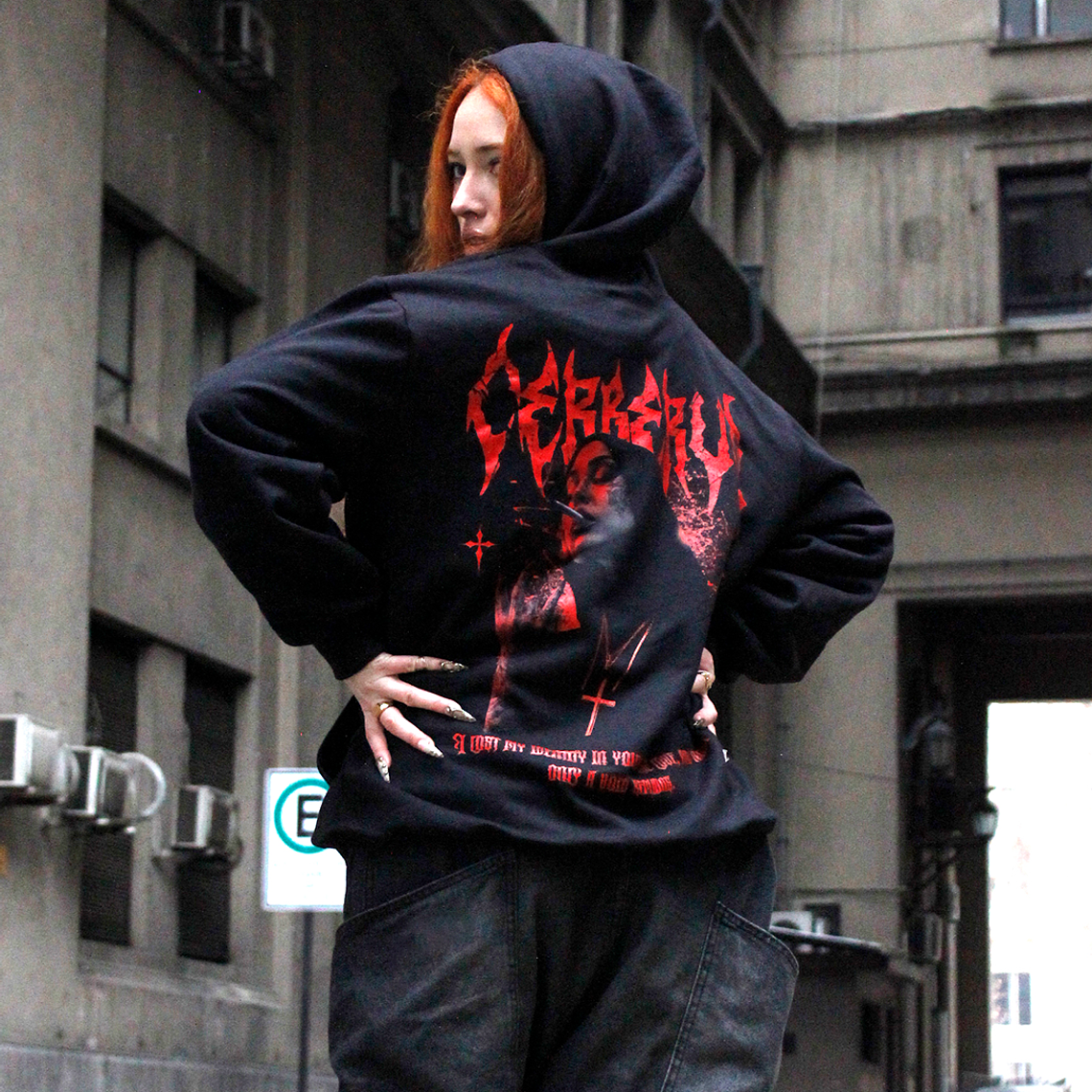 Hoodie Boxy Fit - Regular Fit - Fake Love | Streetwear Chile 1