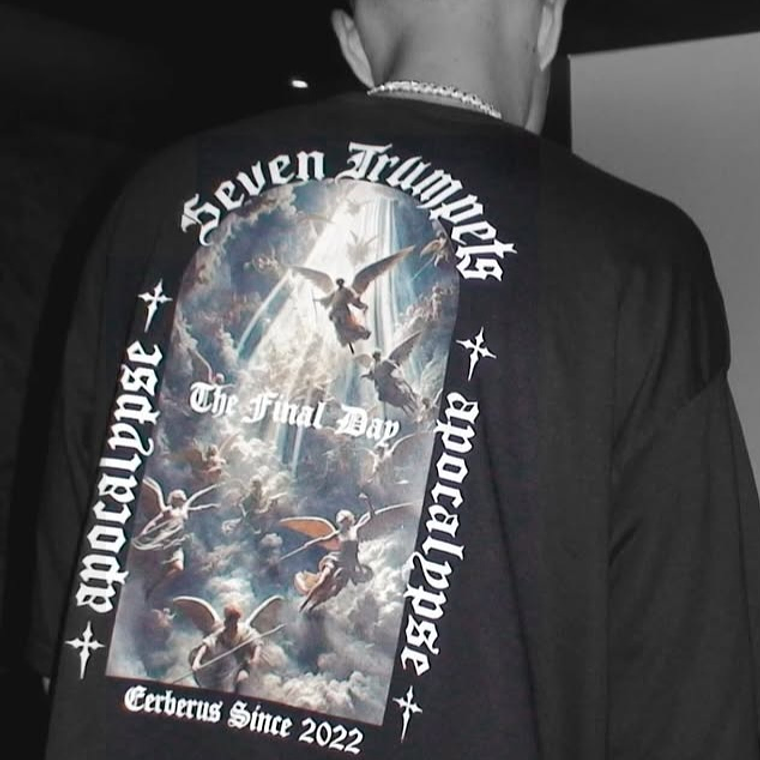 Poleras Seven Trumpets se acerca el fin del mundo 1