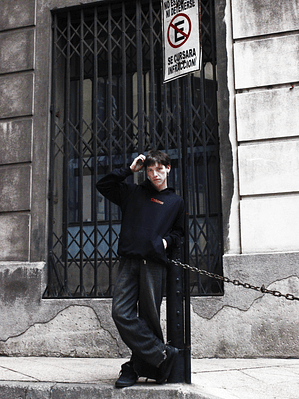 Hoodie God is First  dios ante todo| Streetwear Chile