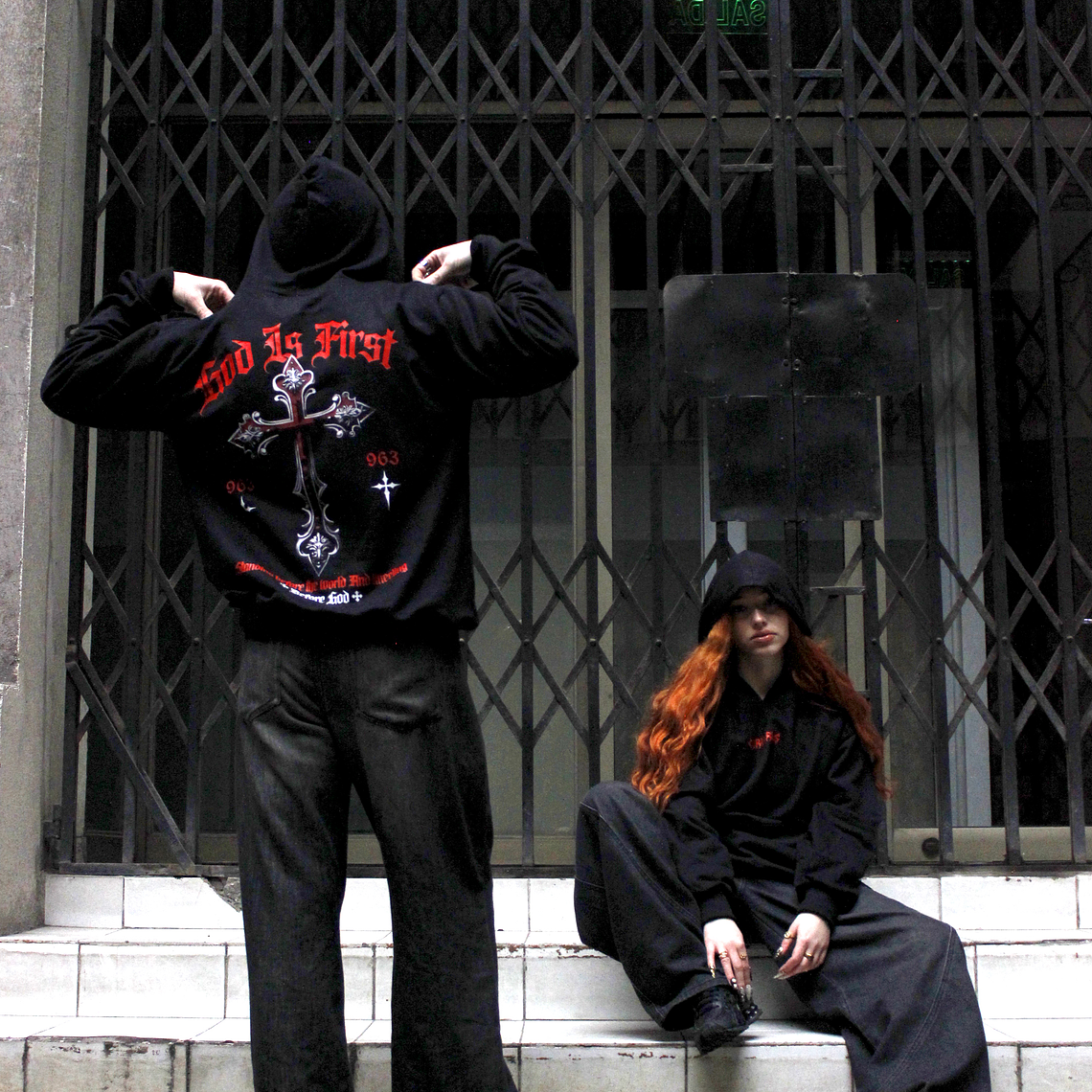 Hoodie God is First  dios ante todo| Streetwear Chile 1