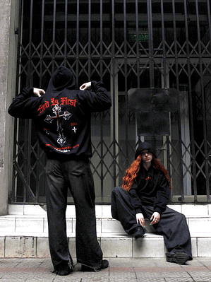 Hoodie God is First  dios ante todo| Streetwear Chile